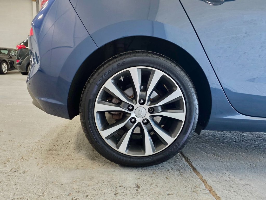 Used Hyundai i30 2017 for sale - 76185608: Photo 9