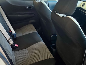 Used Toyota Yaris 2014 for sale - 78426261: Photo