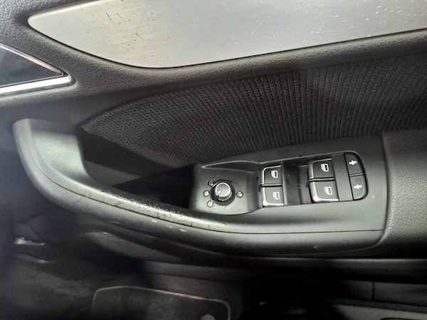 Used Audi Q3 2015 for sale - 76303485: Photo 18