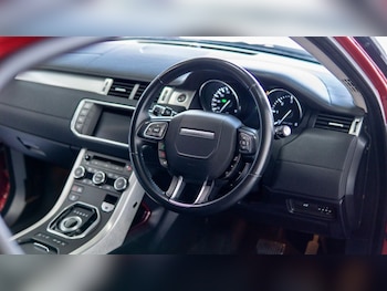 Used Land Rover Range Rover Evoque 2015 for sale - 77014240: Photo