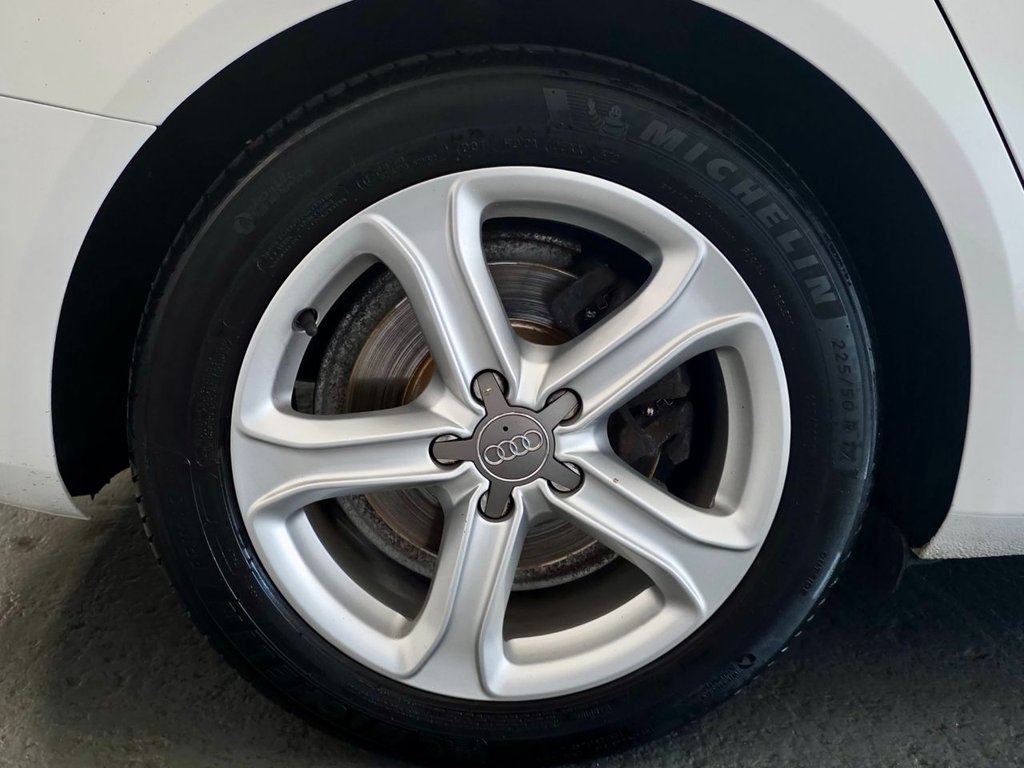 Used Audi A4 Avant 2013 for sale - 76376032: Photo 11