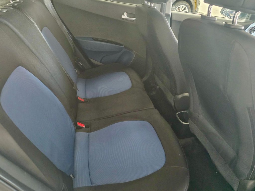 Used Hyundai i10 2017 for sale - 76210145: Photo 14