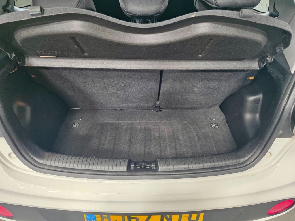 Used Hyundai i10 2017 for sale - 76210145: Photo 20