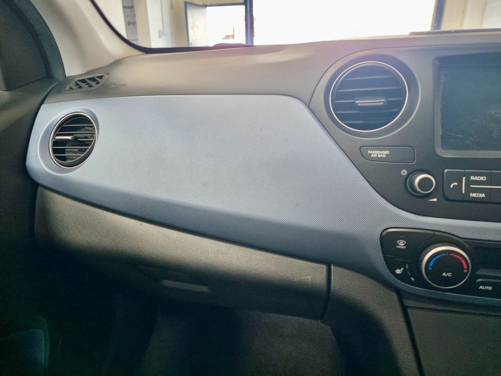 Used Hyundai i10 2017 for sale - 76210145: Photo 21