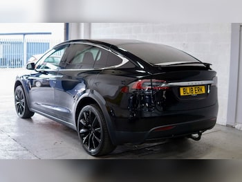 Used Tesla Model X 2018 for sale - 79608143: Photo