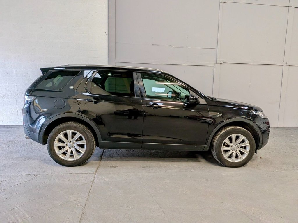 Used Land Rover Discovery Sport 2015 for sale - 77037780: Photo 19