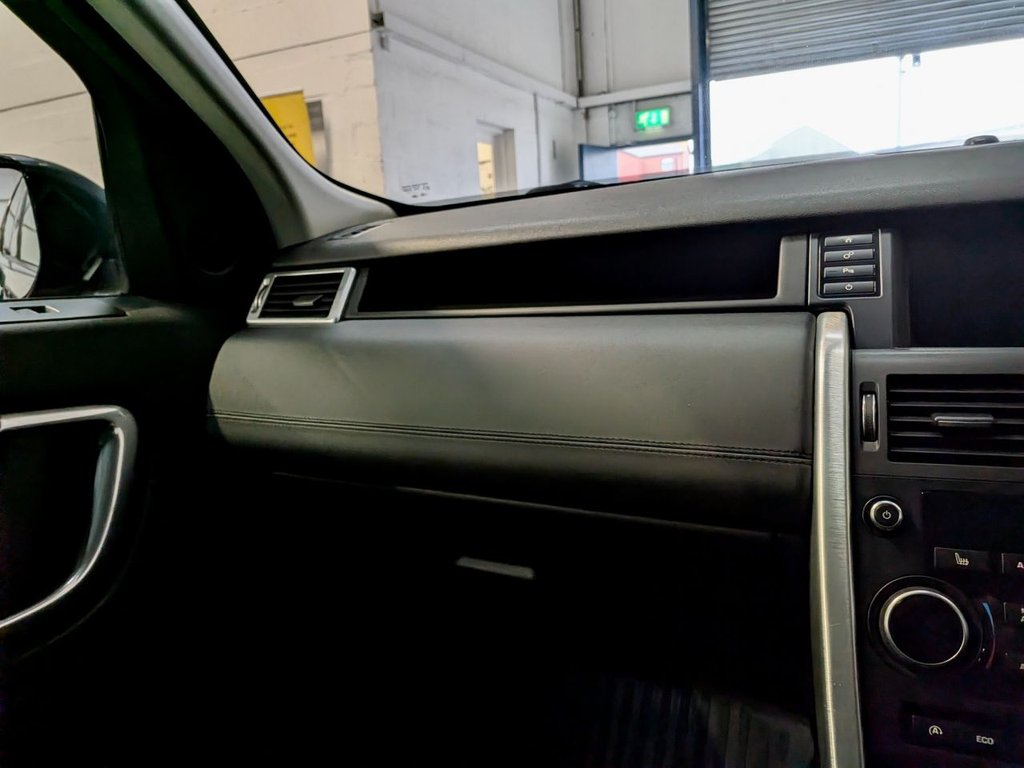 Used Land Rover Discovery Sport 2015 for sale - 77037780: Photo 37