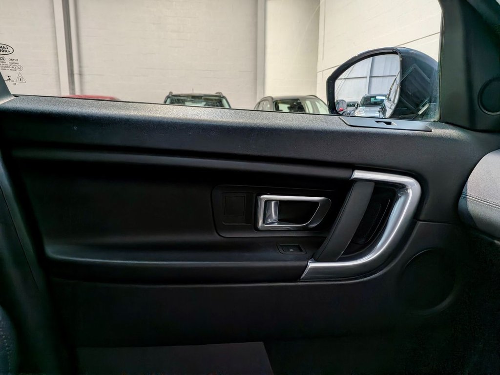 Used Land Rover Discovery Sport 2015 for sale - 77037780: Photo 38