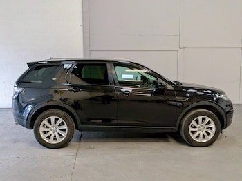 Used Land Rover Discovery Sport 2015 for sale - 77037780: Photo