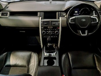 Used Land Rover Discovery Sport 2015 for sale - 77037780: Photo