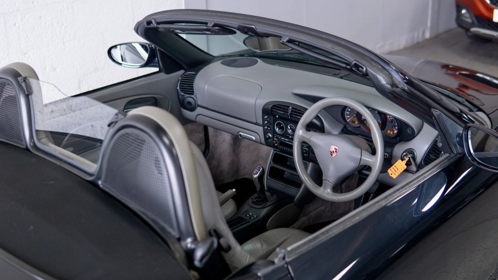 Used Porsche Boxster 2004 for sale - 78097002: Photo 3
