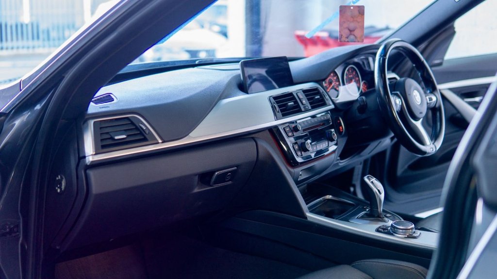 Used BMW 3 Series 2016 for sale - 77600252: Photo 27