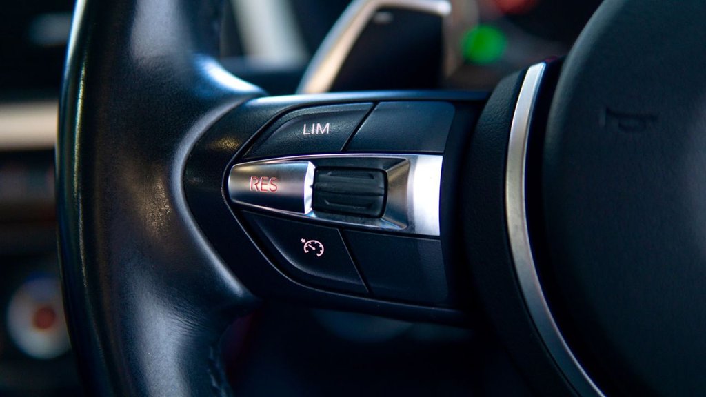 Used BMW 3 Series 2016 for sale - 77600252: Photo 34