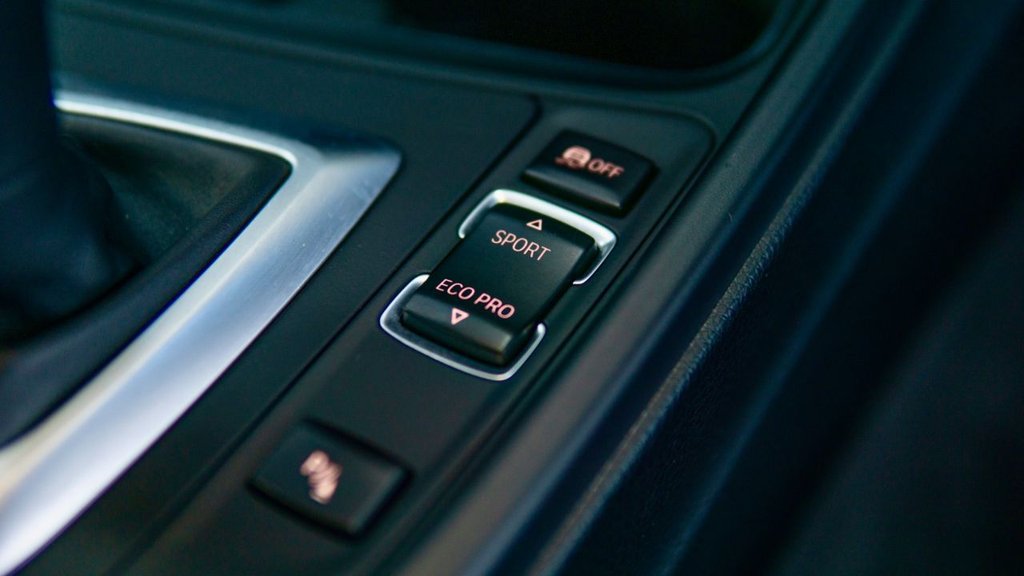 Used BMW 3 Series 2016 for sale - 77600252: Photo 36