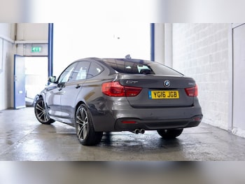 Used BMW 3 Series 2016 for sale - 77600252: Photo
