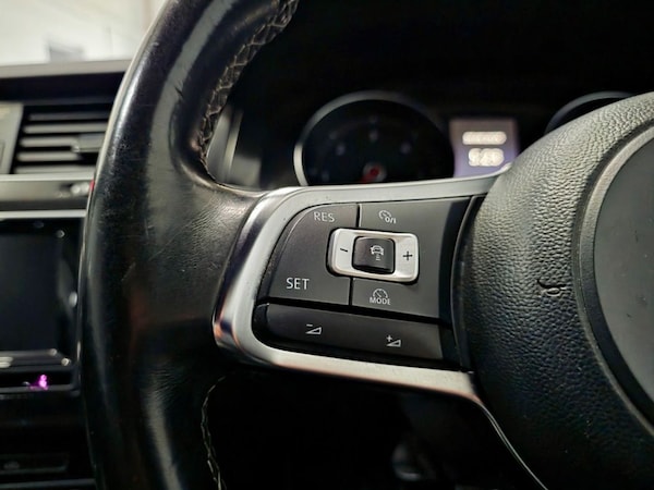 Used Volkswagen Golf 2015 for sale - 76178345: Photo 25