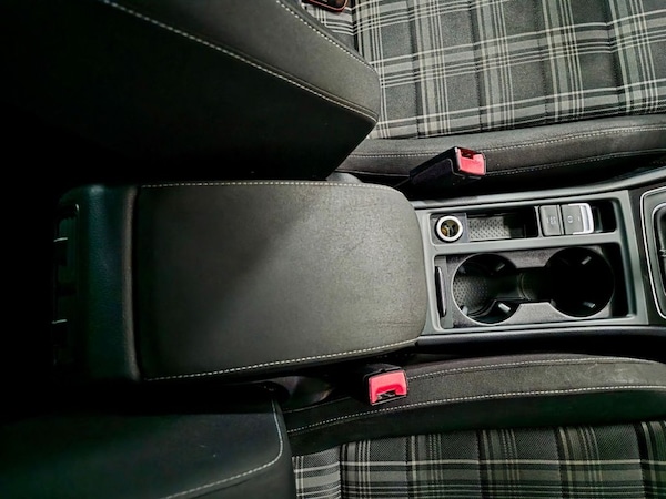 Used Volkswagen Golf 2015 for sale - 76178345: Photo 32