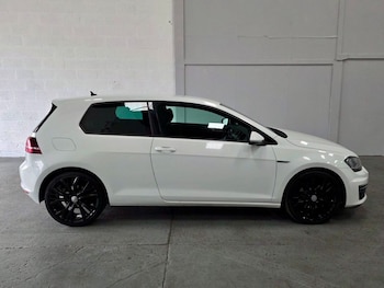 Used Volkswagen Golf 2015 for sale - 76178345: Photo 3