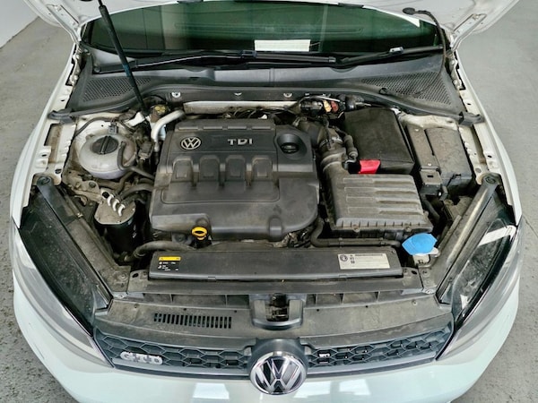 Used Volkswagen Golf 2015 for sale - 76178345: Photo 43