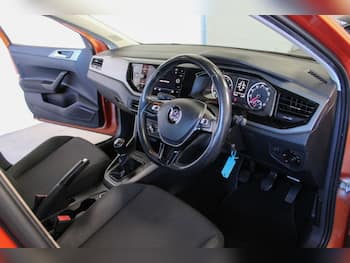 Used Volkswagen Polo 2018 for sale - 79749427: Photo