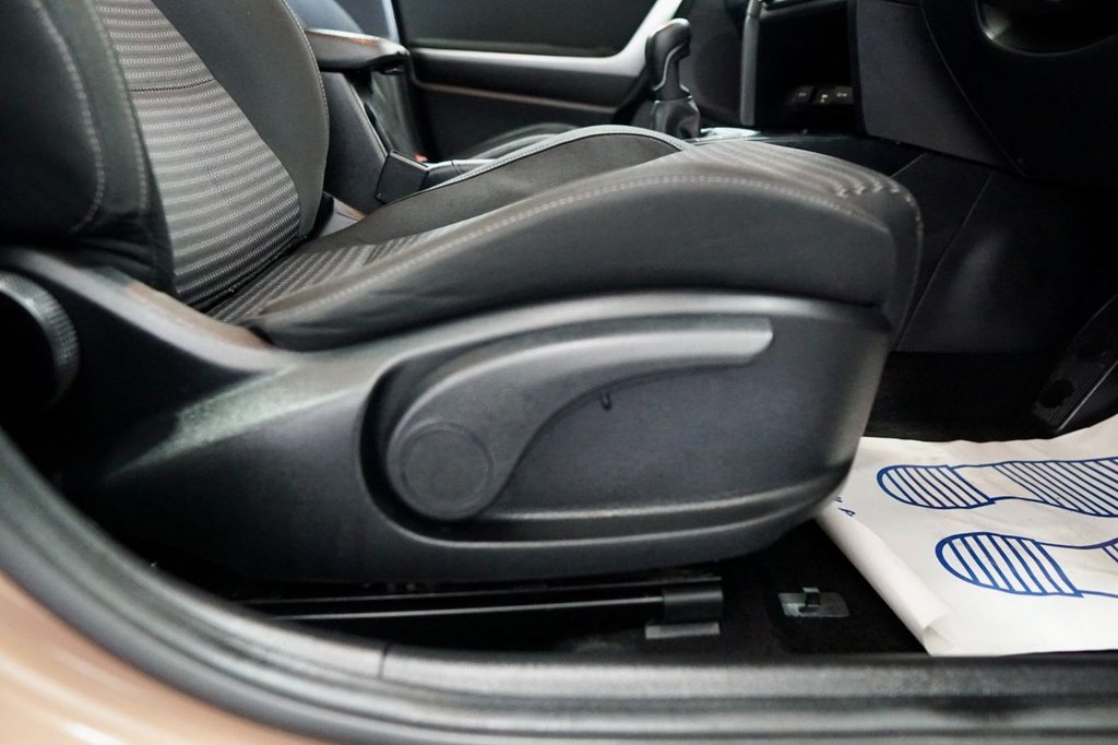 Used Kia Stonic 2018 for sale - 77826739: Photo 32