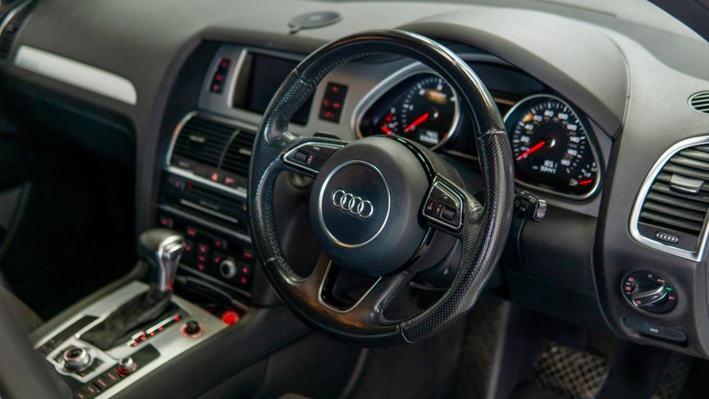 Used Audi Q7 2015 for sale - 77820889: Photo 10