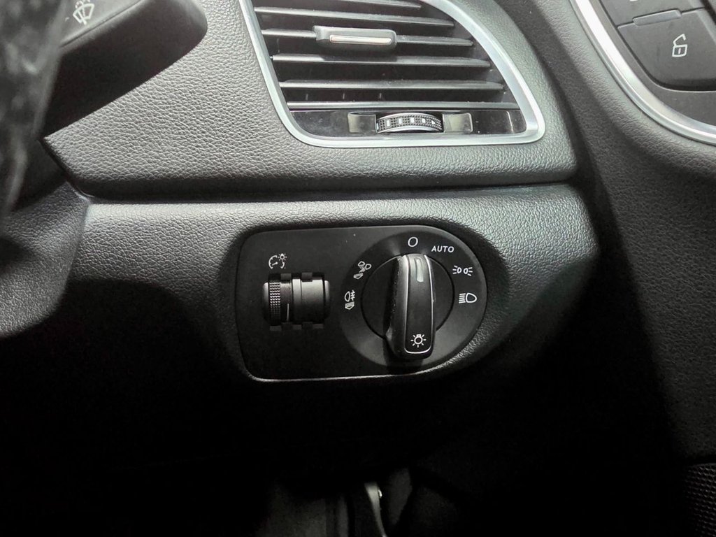 Used Audi Q3 2015 for sale - 77399876: Photo 37