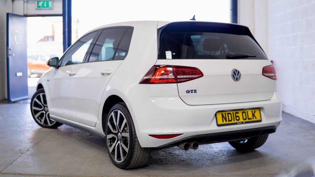 Used Volkswagen Golf 2016 for sale - 78017677: Photo 2