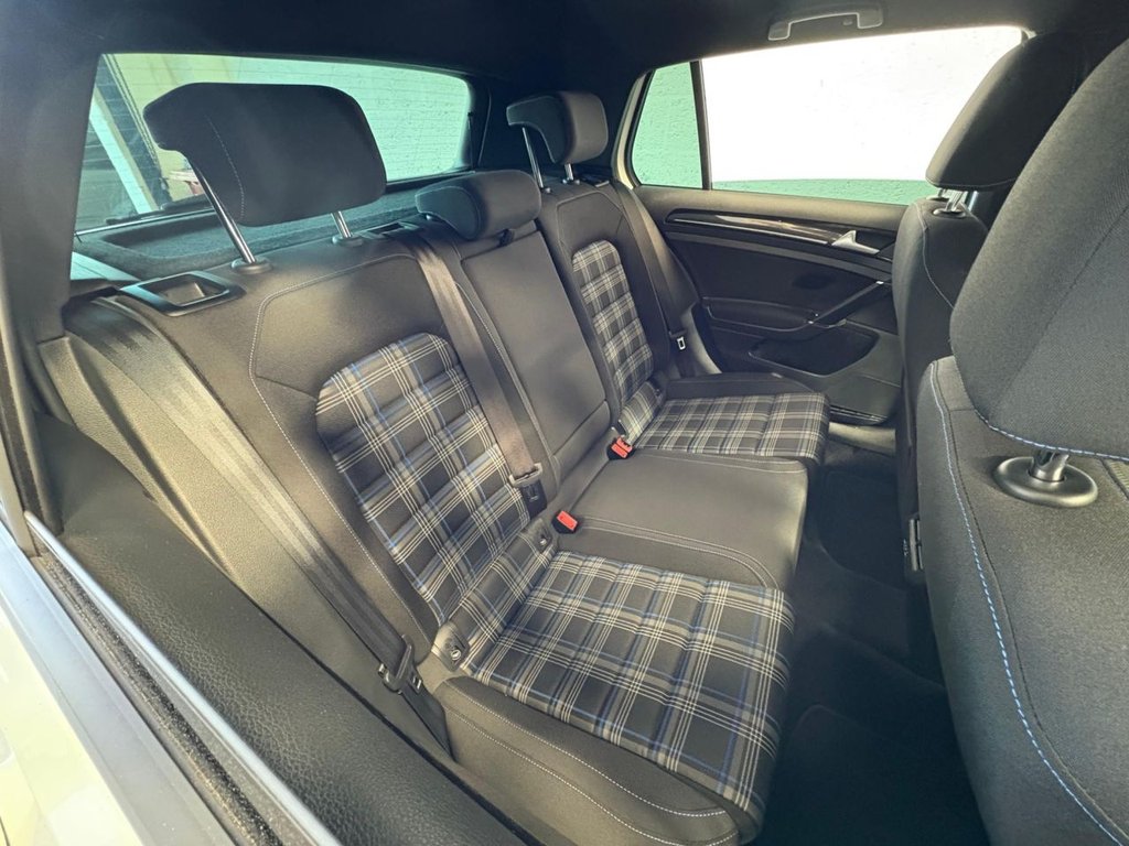 Used Volkswagen Golf 2016 for sale - 78017677: Photo 20