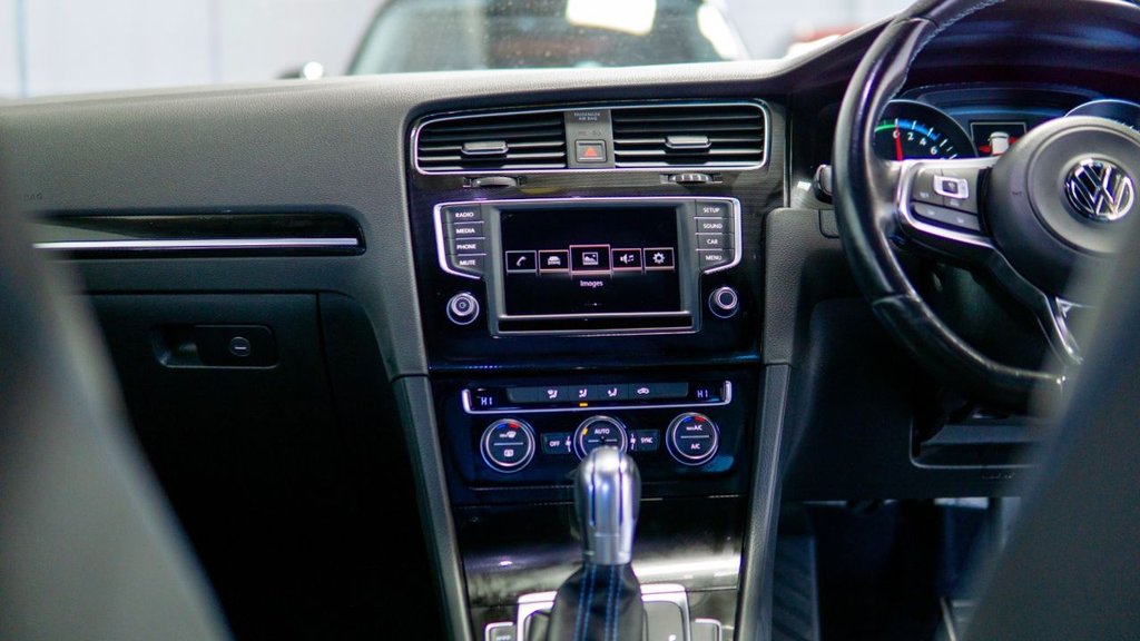 Used Volkswagen Golf 2016 for sale - 78017677: Photo 22