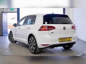 Used Volkswagen Golf 2016 for sale - 78017677: Photo