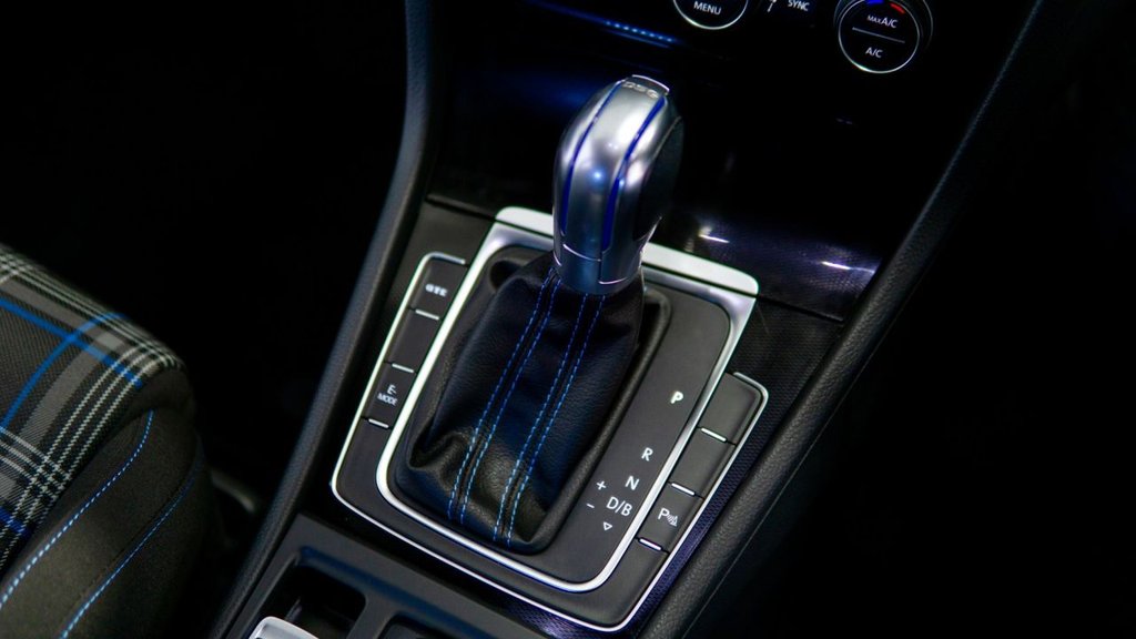 Used Volkswagen Golf 2016 for sale - 78017677: Photo 32