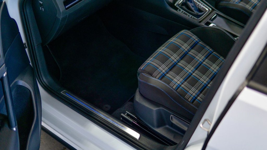 Used Volkswagen Golf 2016 for sale - 78017677: Photo 38