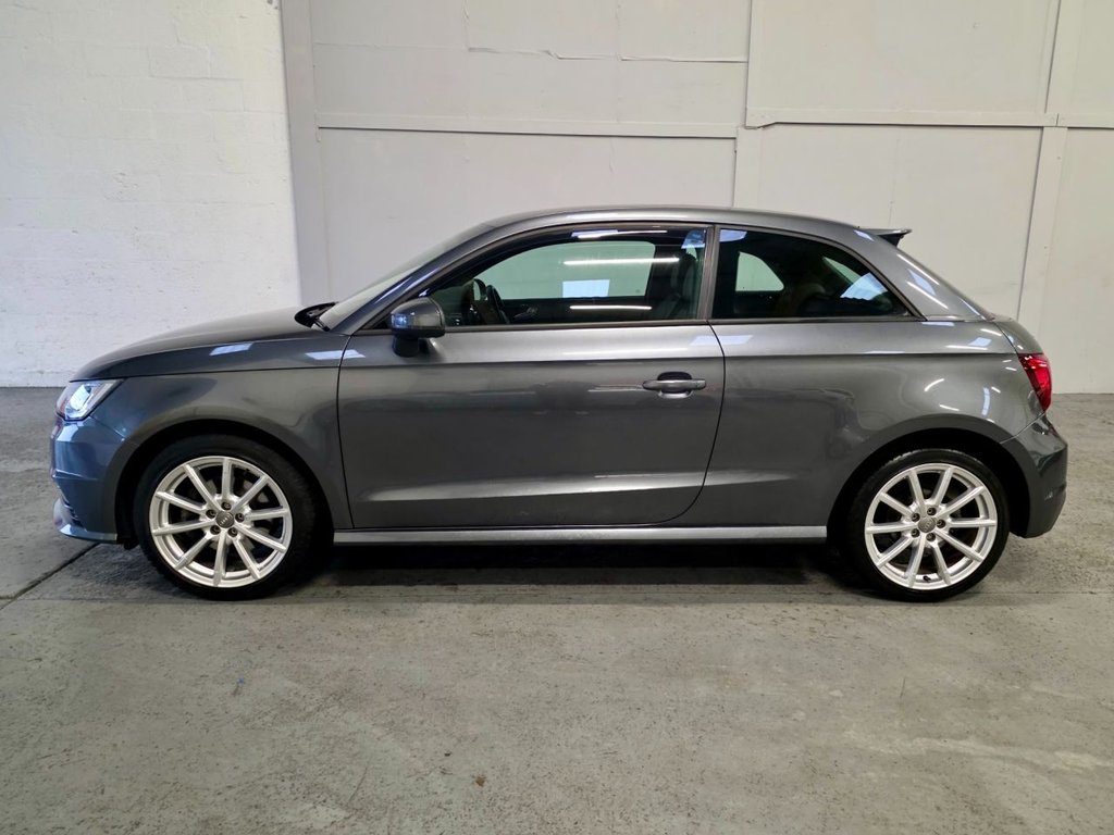 Used Audi A1 2015 for sale - 76783778: Photo 3