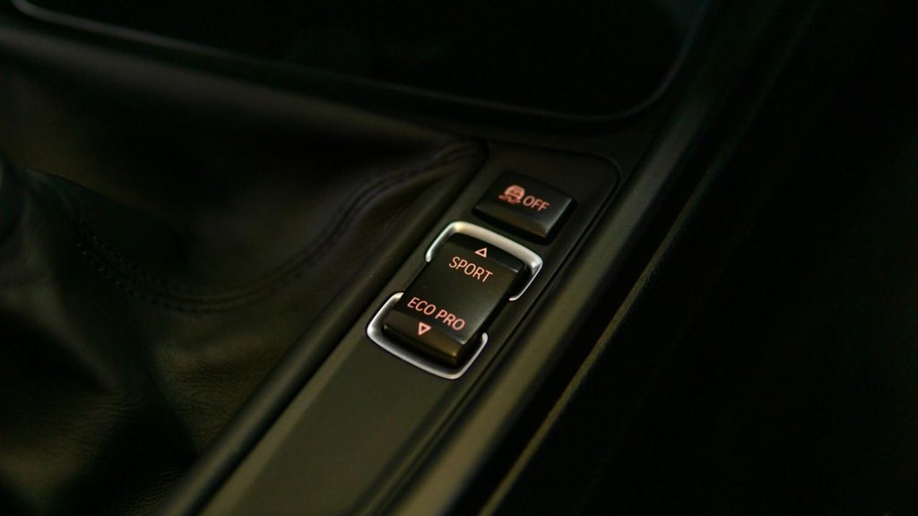 Used BMW 3 Series 2015 for sale - 77771008: Photo 33