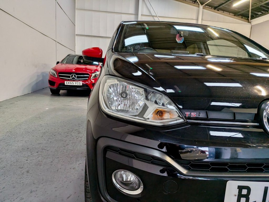 Used Volkswagen up! 2018 for sale - 77042555: Photo 17