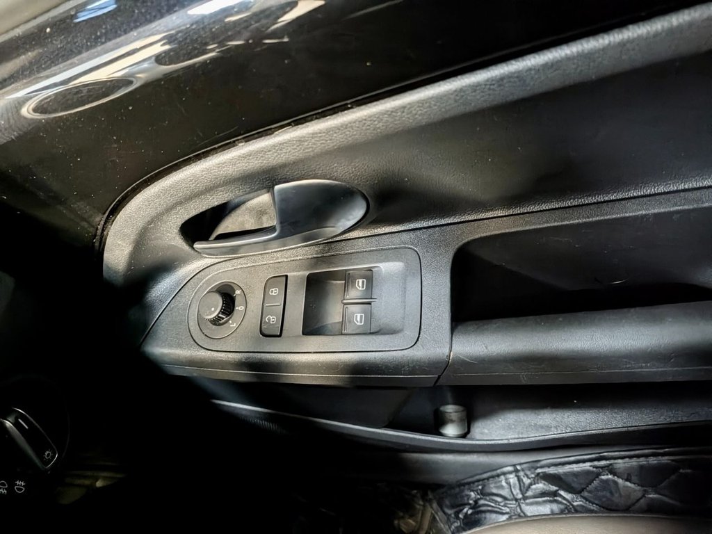 Used Volkswagen up! 2018 for sale - 77042555: Photo 24