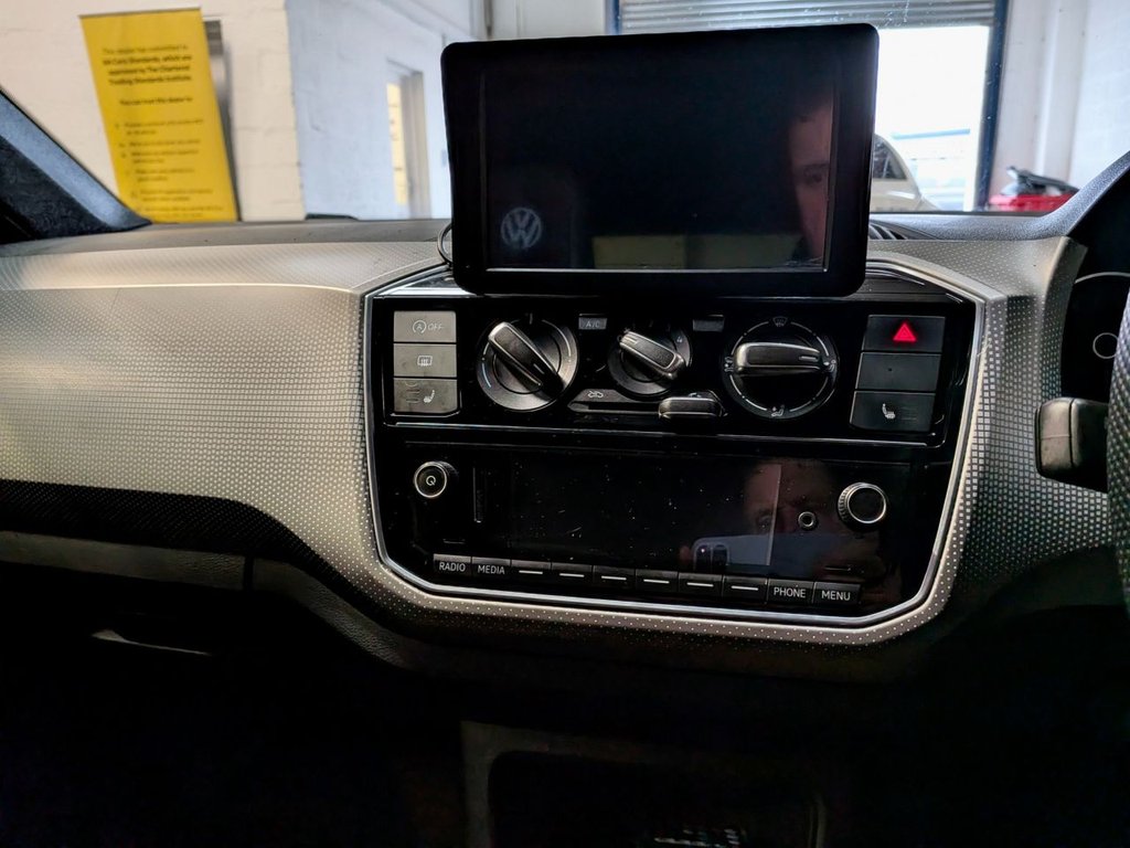 Used Volkswagen up! 2018 for sale - 77042555: Photo 26