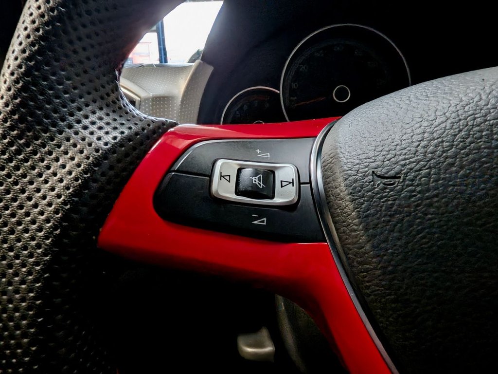 Used Volkswagen up! 2018 for sale - 77042555: Photo 37