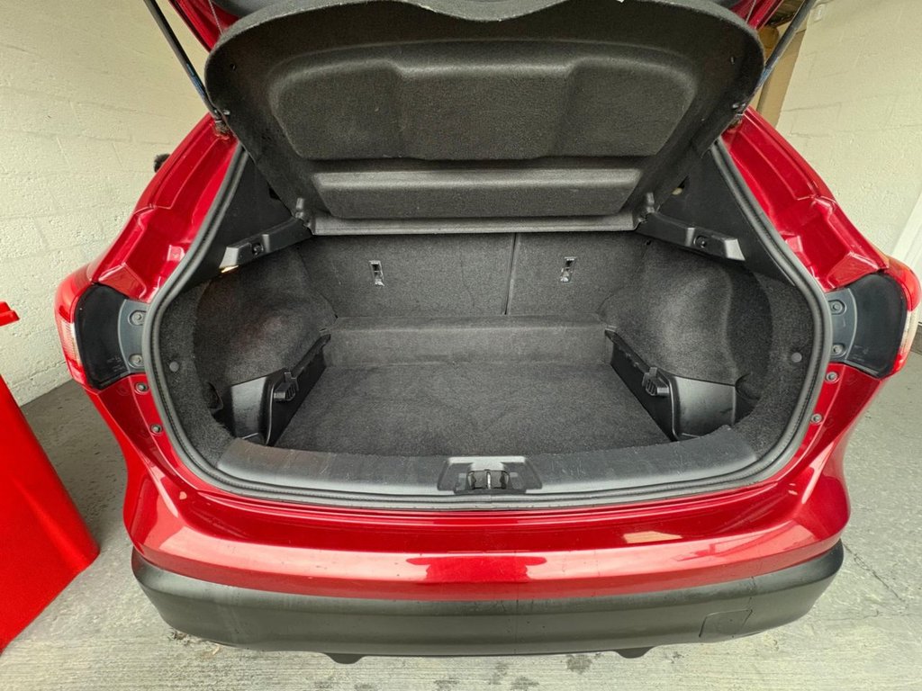 Used Nissan Qashqai 2015 for sale - 77383823: Photo 21