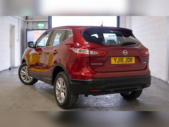 Used Nissan Qashqai 2015 for sale - 77383823: Photo