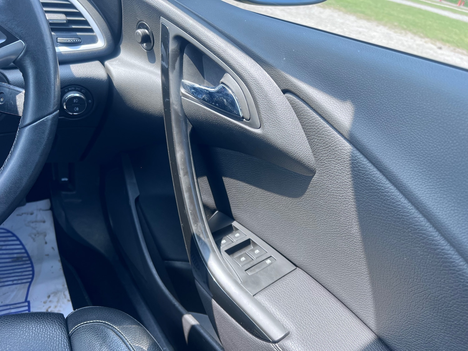 Used Vauxhall Astra for sale - 77555391: Photo 8