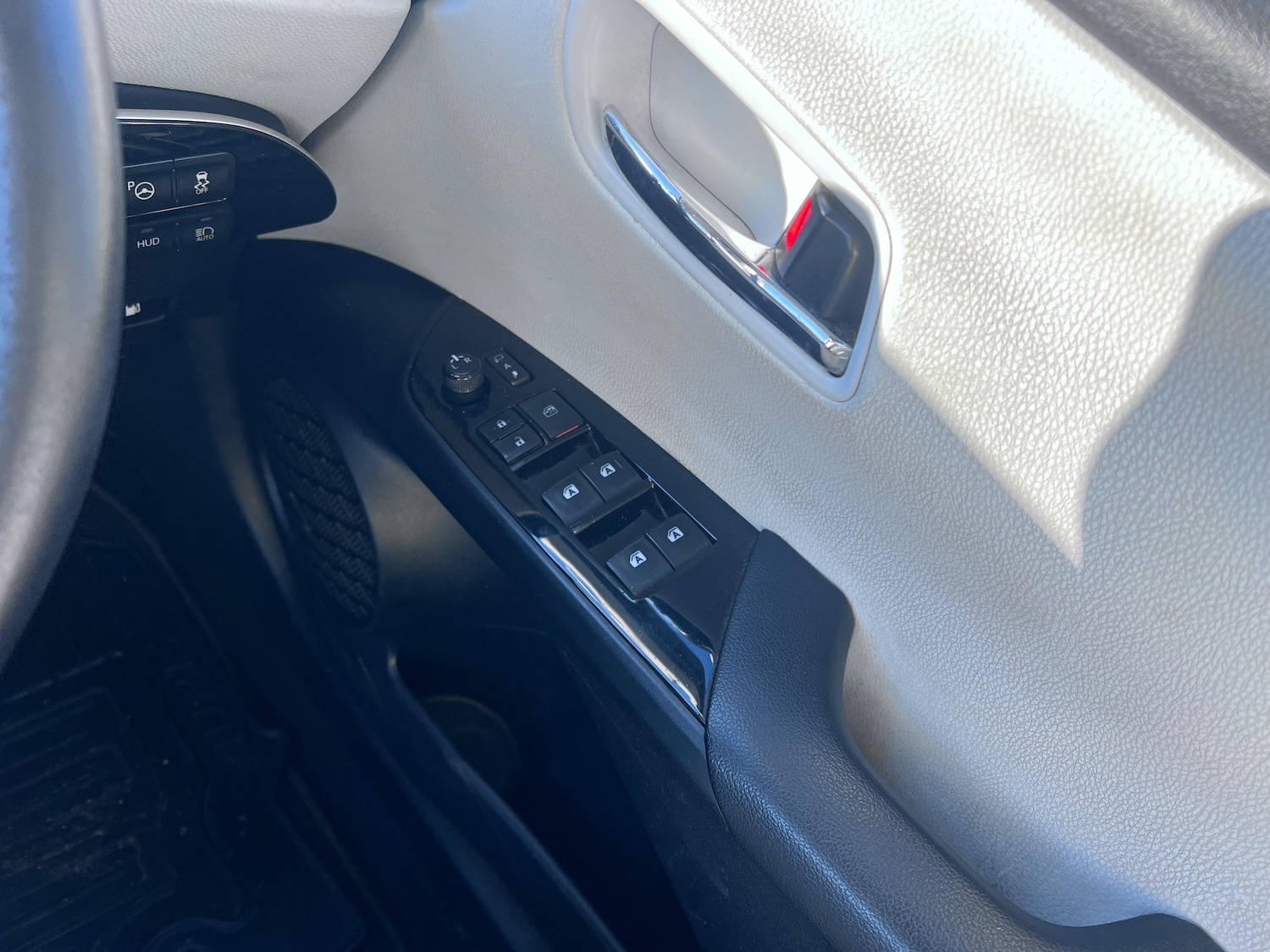 Used Toyota Prius 2016 for sale - 76661182: Photo 10