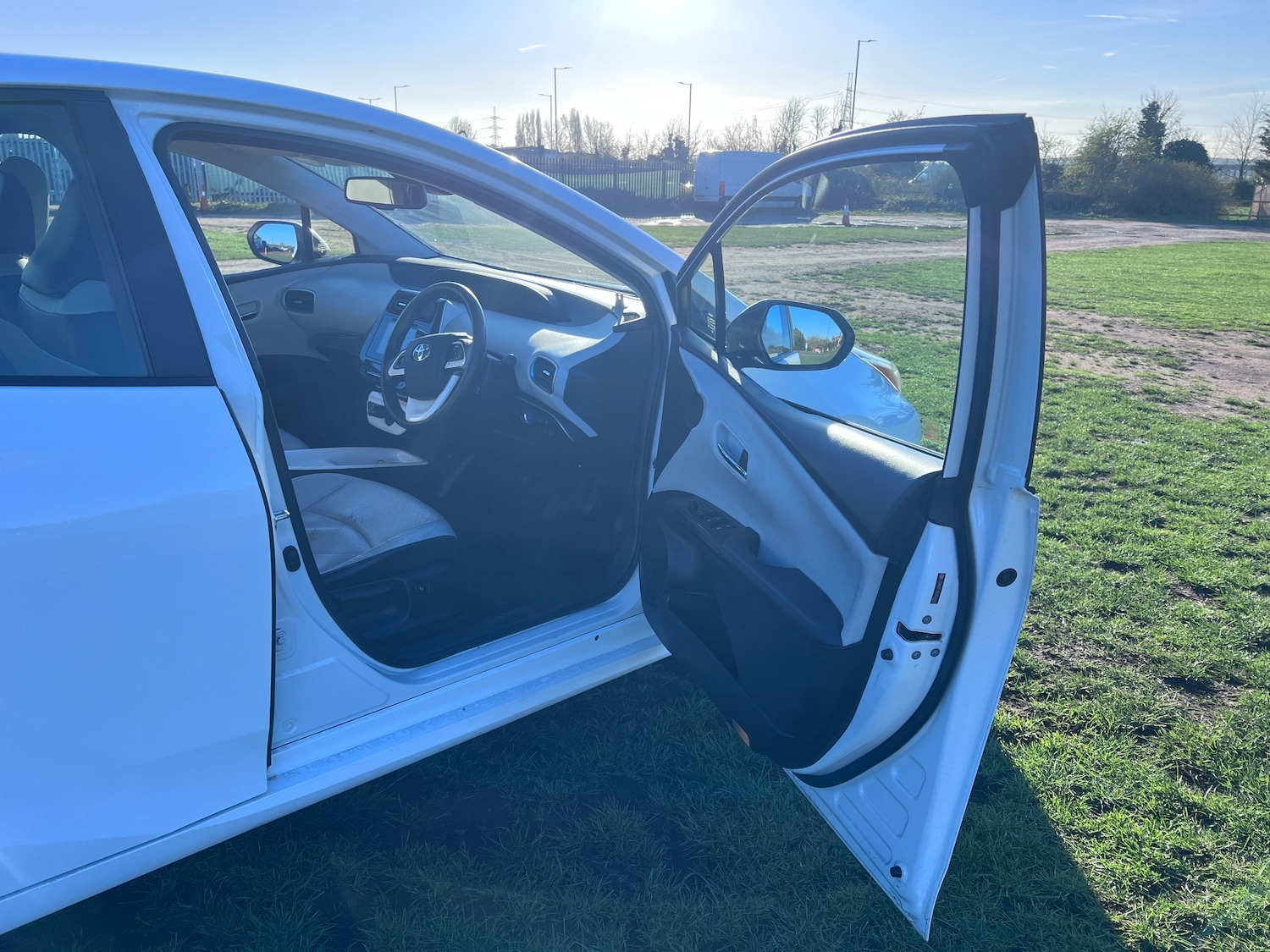 Used Toyota Prius 2016 for sale - 76661182: Photo 24