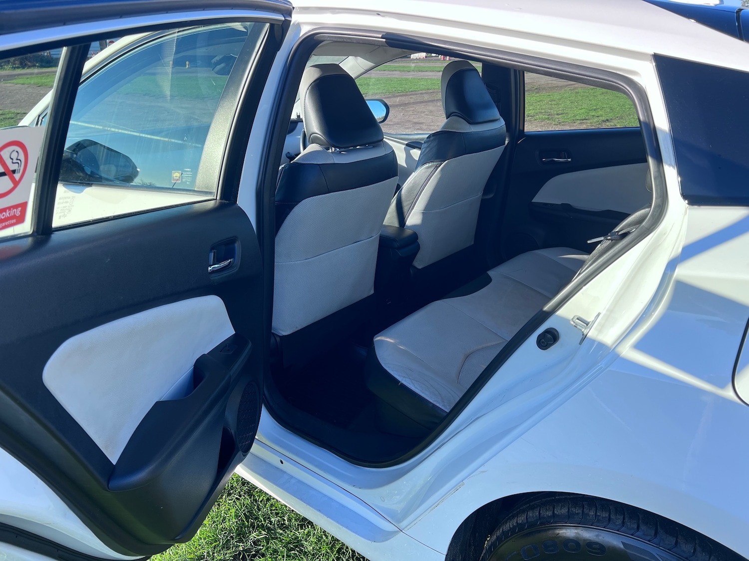 Used Toyota Prius 2016 for sale - 76661182: Photo 27