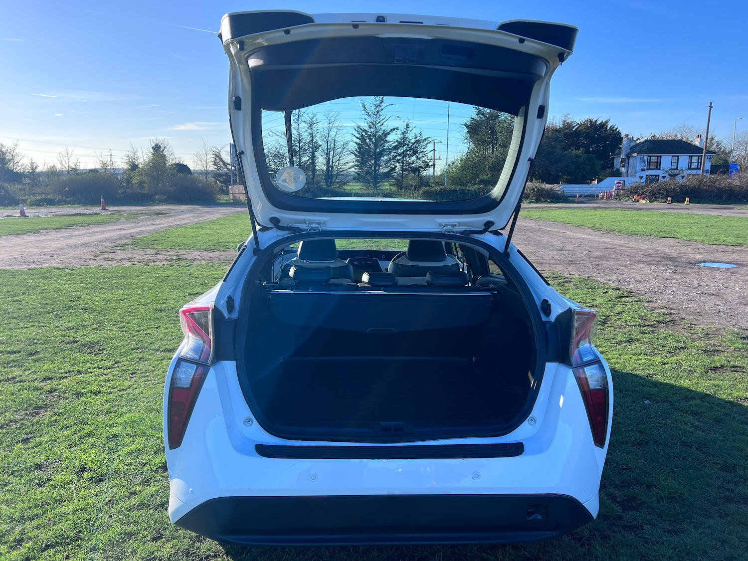 Used Toyota Prius 2016 for sale - 76661182: Photo 44