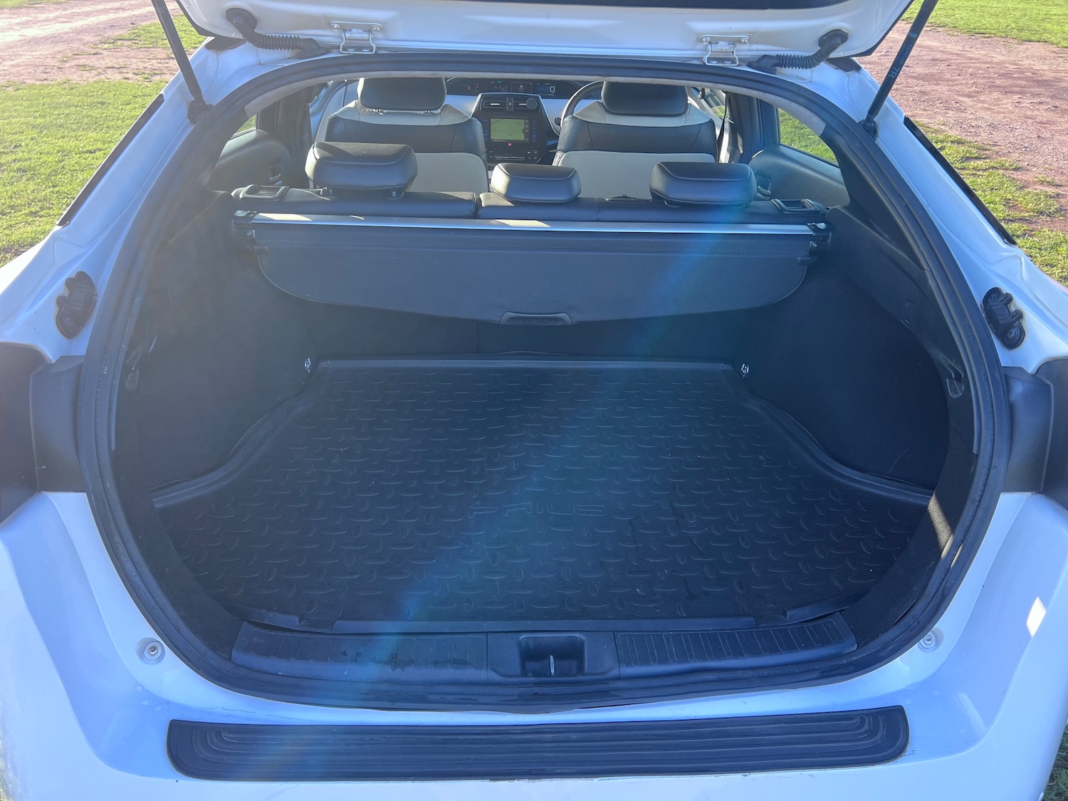 Used Toyota Prius 2016 for sale - 76661182: Photo 45