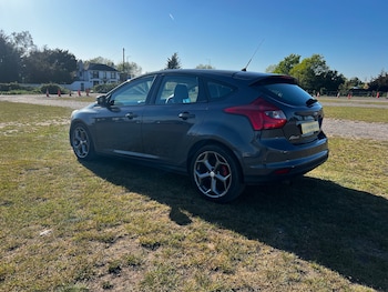Used Ford Focus 2015 for sale - 78464120: Photo