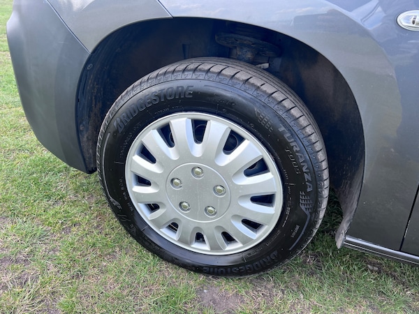 Used Peugeot Partner 2021 for sale - 74658457: Photo 25