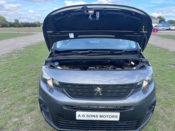 Used Peugeot Partner 2021 for sale - 74658457: Photo 32